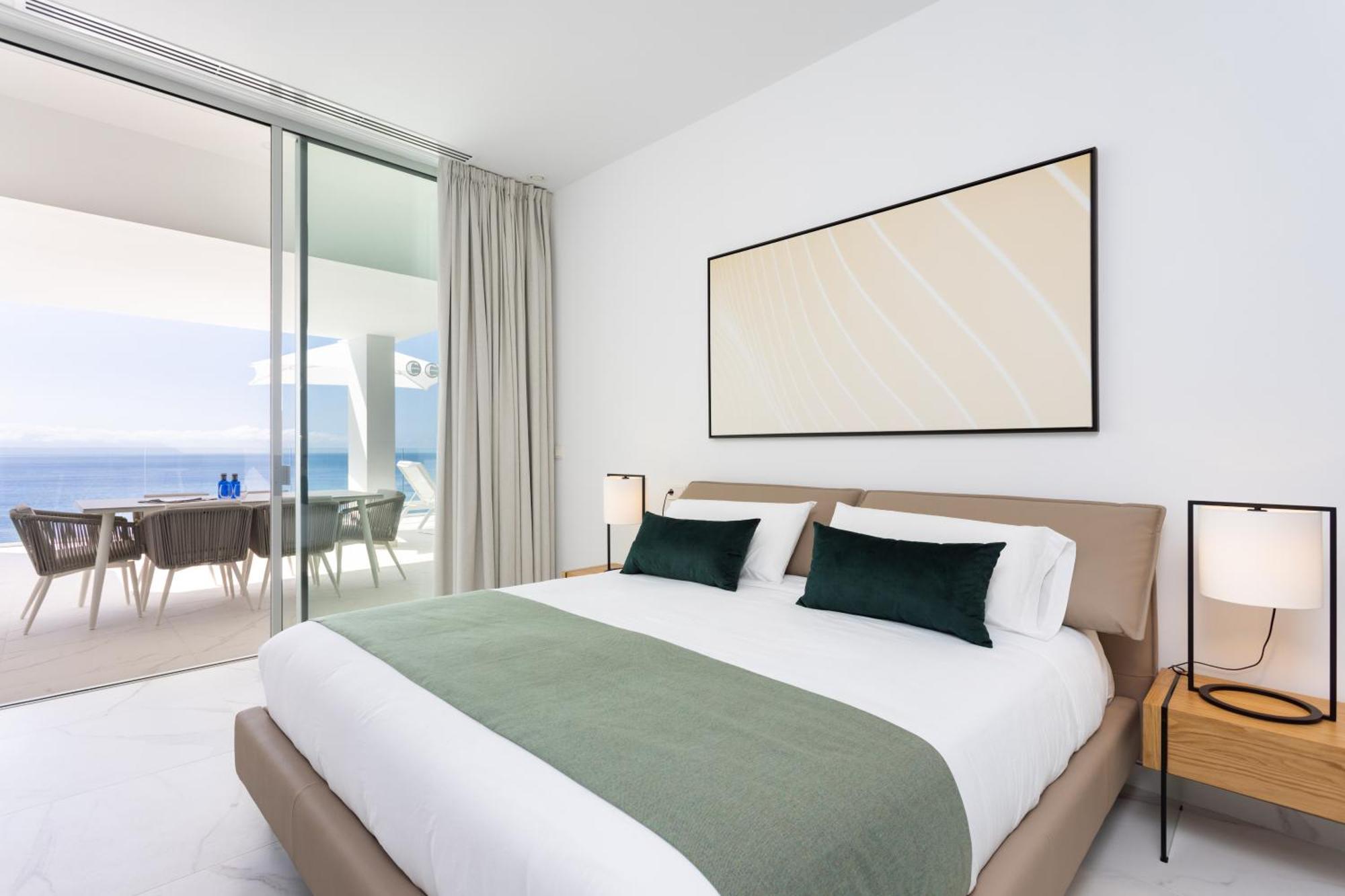 Crystal I Luxury Apartments By Enjoyahome Acantilado de los Gigantes Luaran gambar