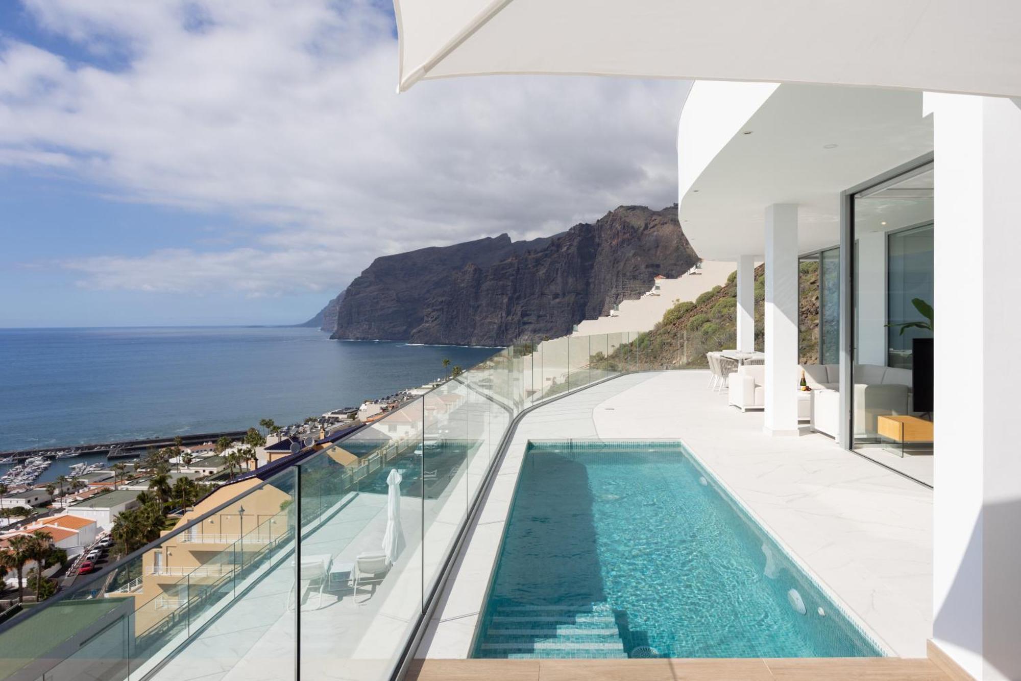 Crystal I Luxury Apartments By Enjoyahome Acantilado de los Gigantes Luaran gambar