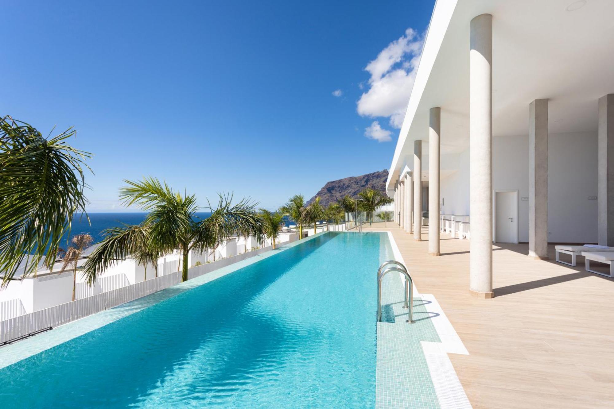 Crystal I Luxury Apartments By Enjoyahome Acantilado de los Gigantes Luaran gambar