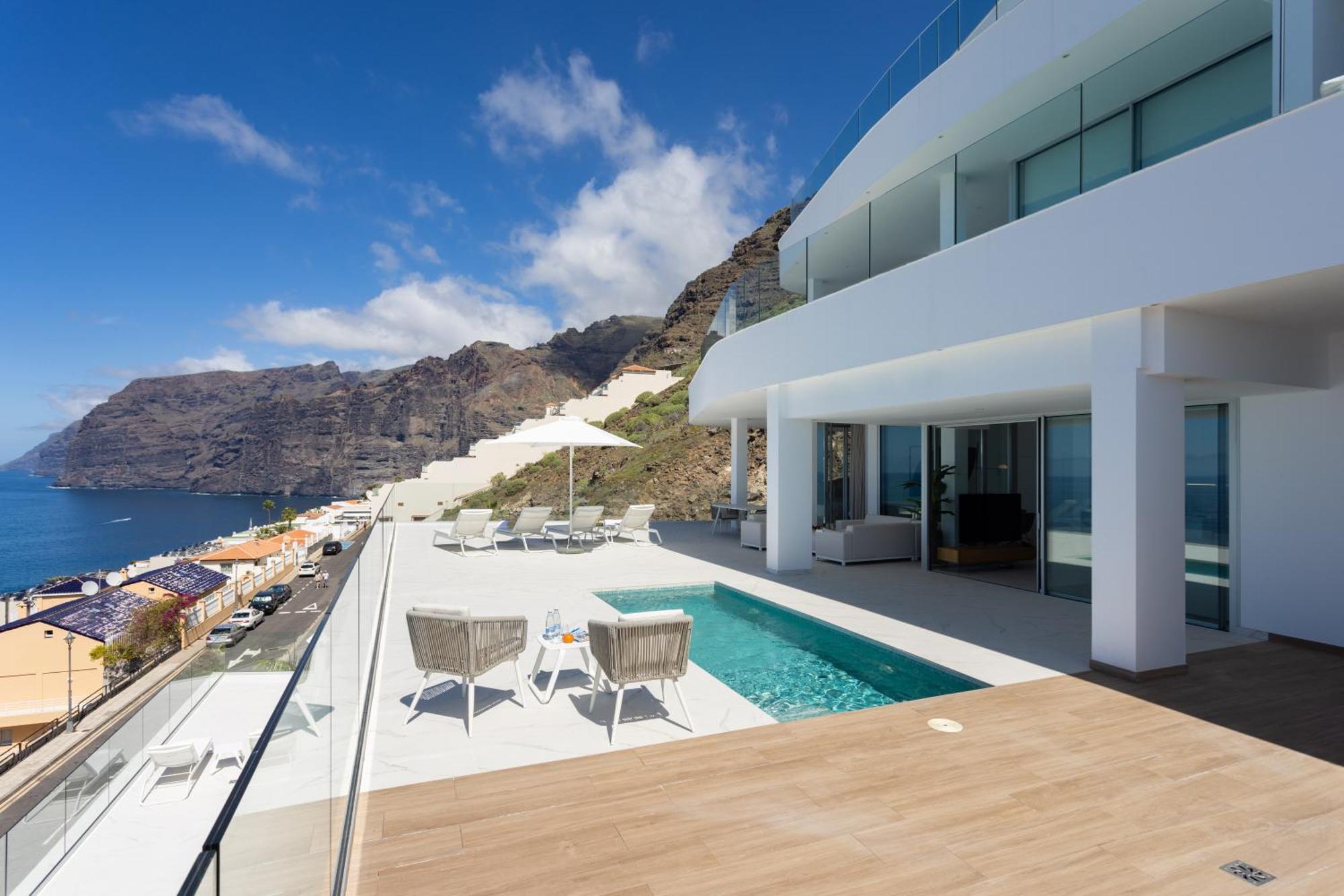 Crystal I Luxury Apartments By Enjoyahome Acantilado de los Gigantes Luaran gambar