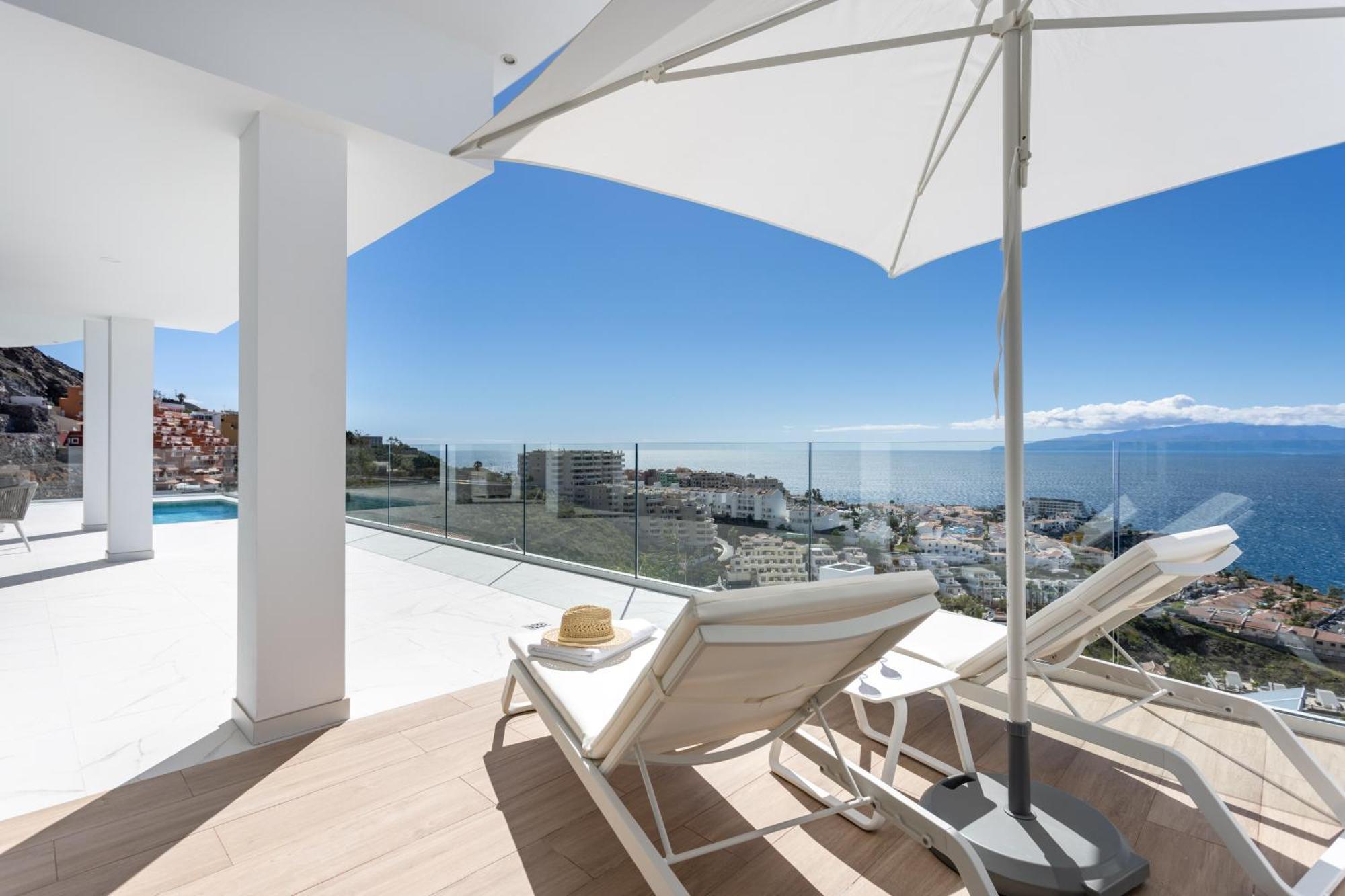Crystal I Luxury Apartments By Enjoyahome Acantilado de los Gigantes Luaran gambar