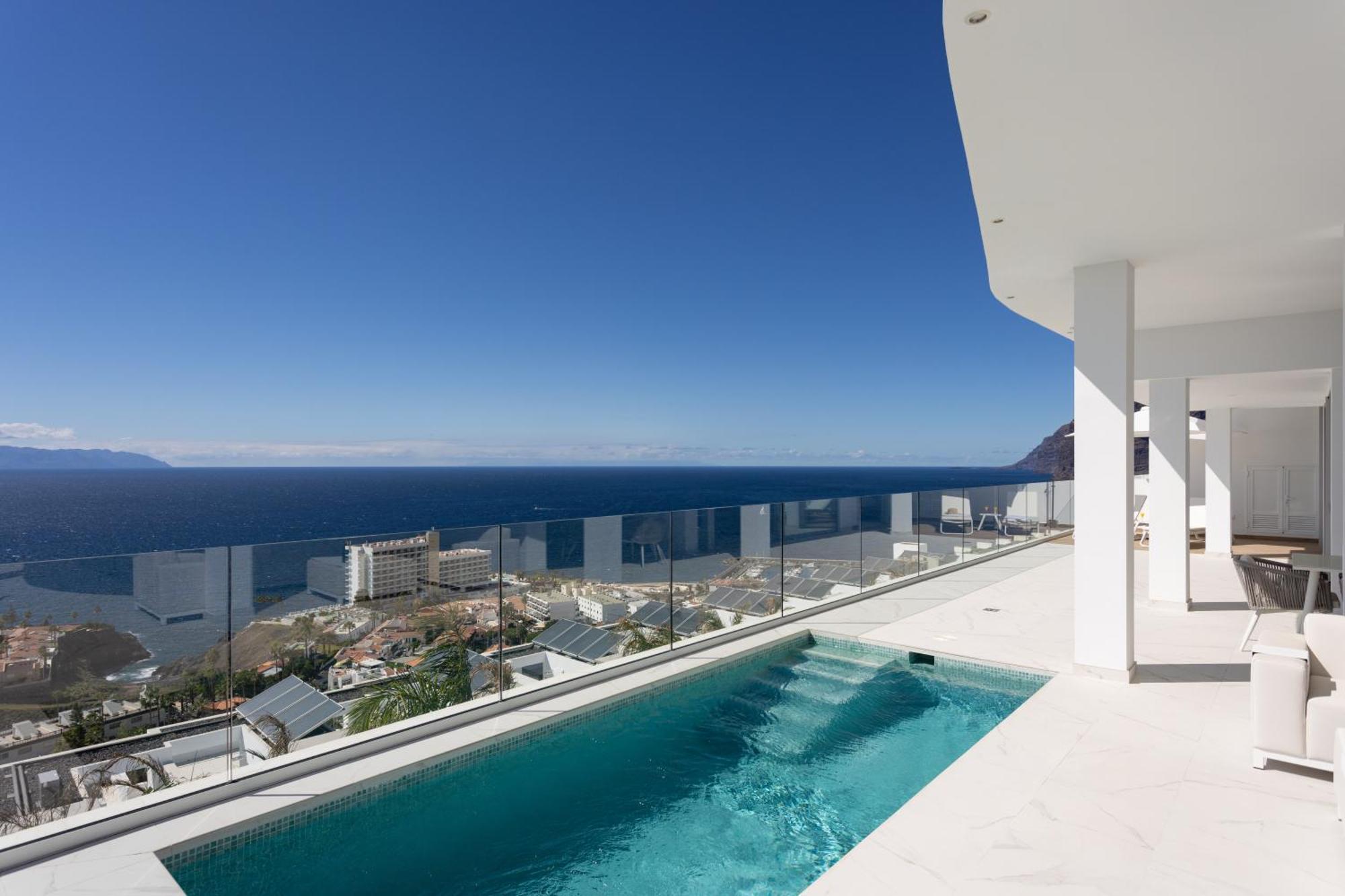 Crystal I Luxury Apartments By Enjoyahome Acantilado de los Gigantes Luaran gambar