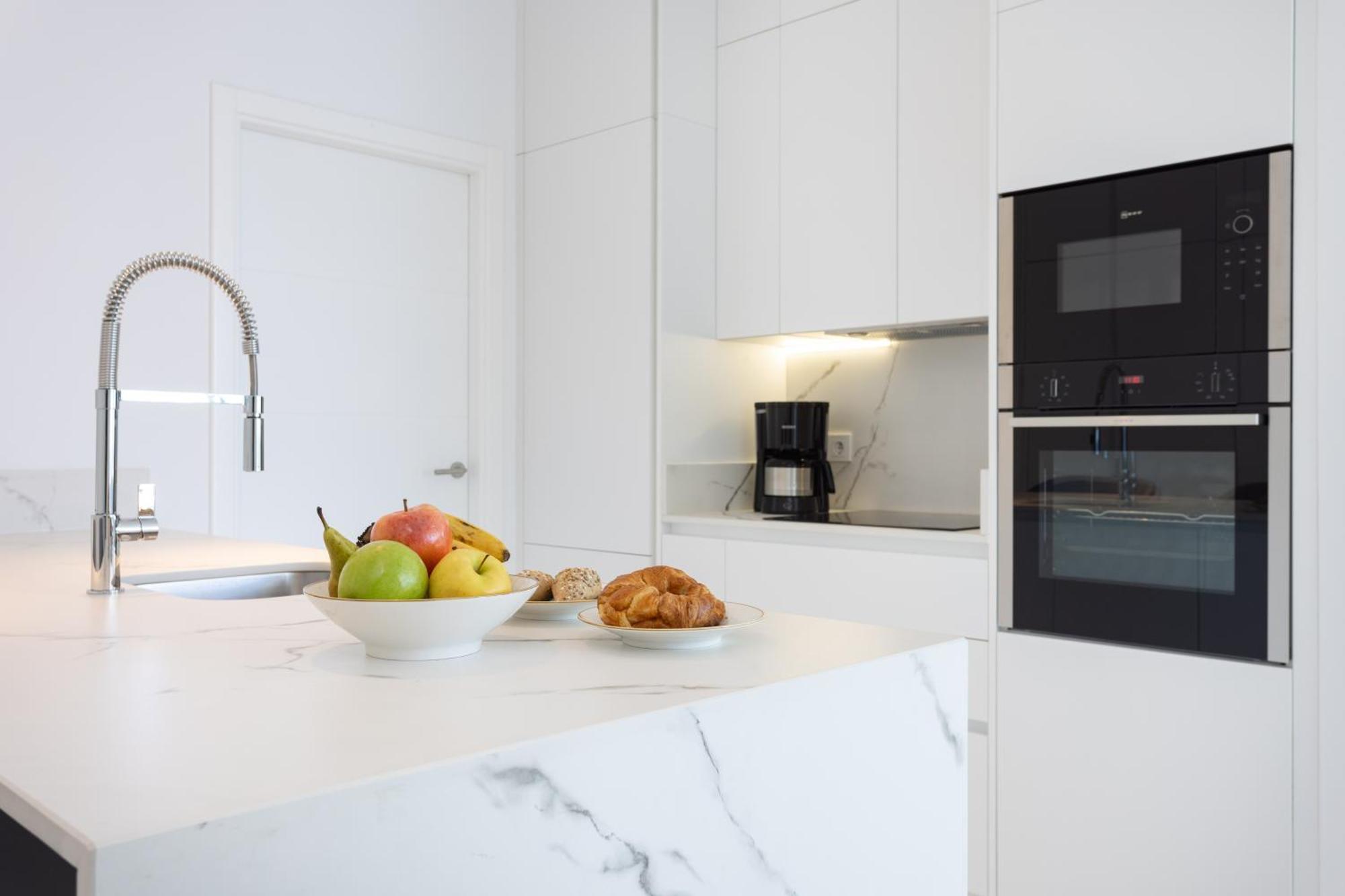 Crystal I Luxury Apartments By Enjoyahome Acantilado de los Gigantes Luaran gambar