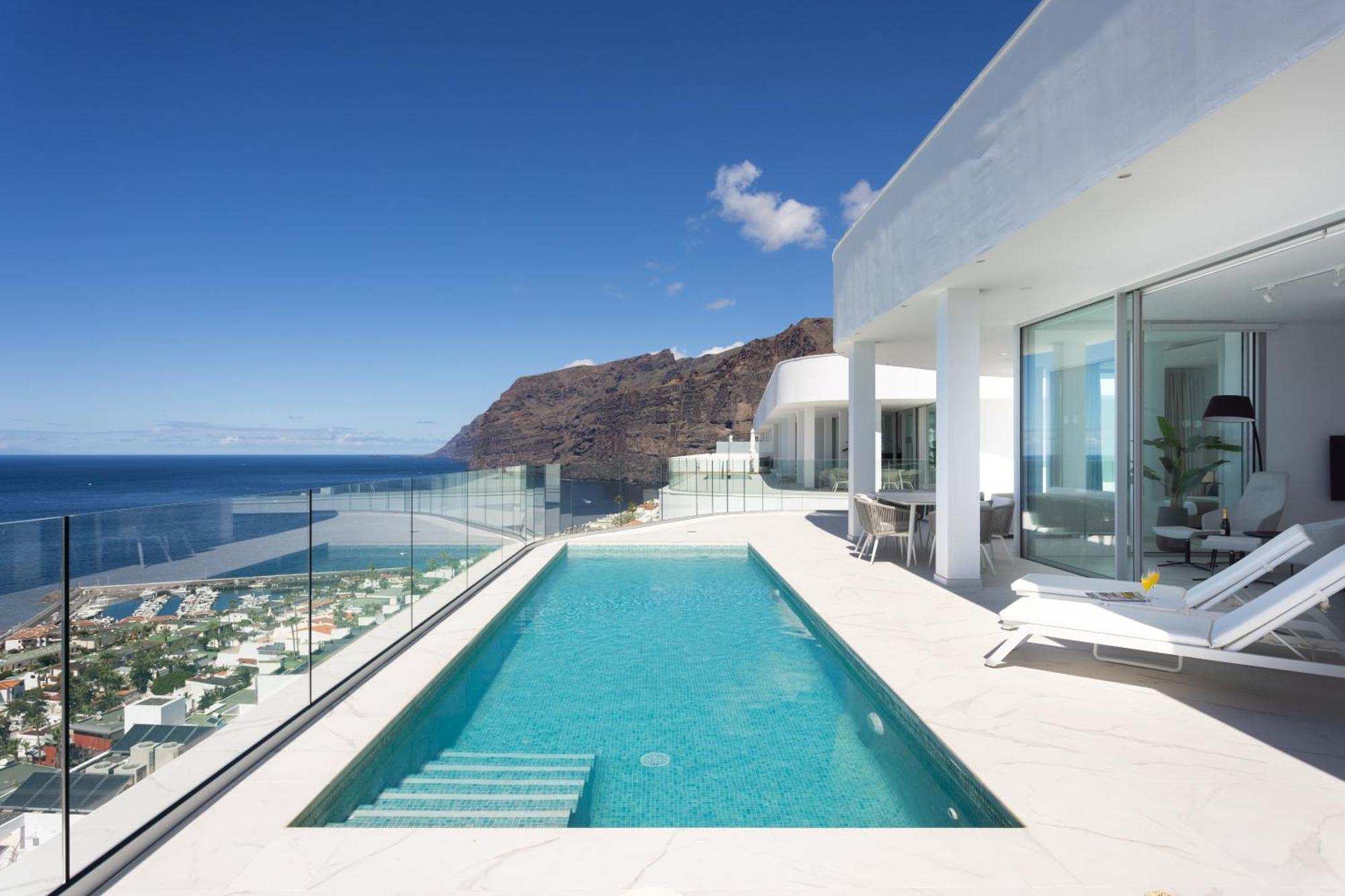 Crystal I Luxury Apartments By Enjoyahome Acantilado de los Gigantes Luaran gambar