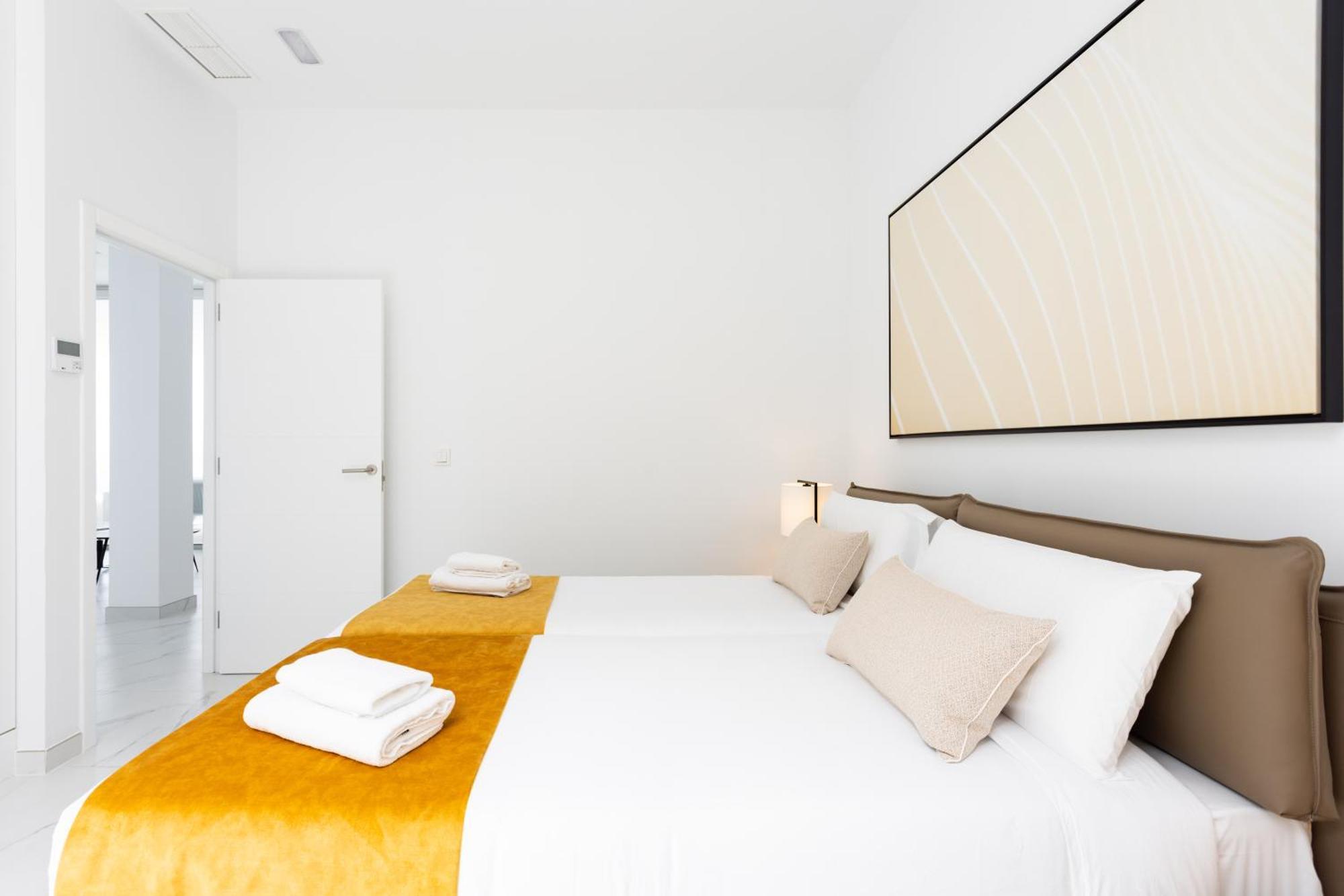 Crystal I Luxury Apartments By Enjoyahome Acantilado de los Gigantes Luaran gambar