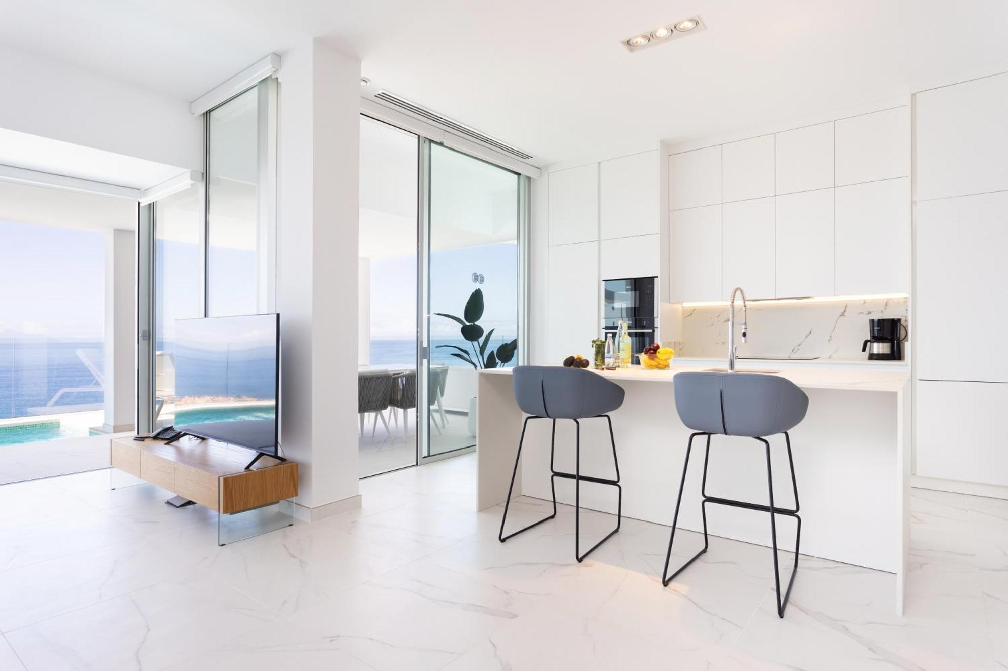 Crystal I Luxury Apartments By Enjoyahome Acantilado de los Gigantes Luaran gambar