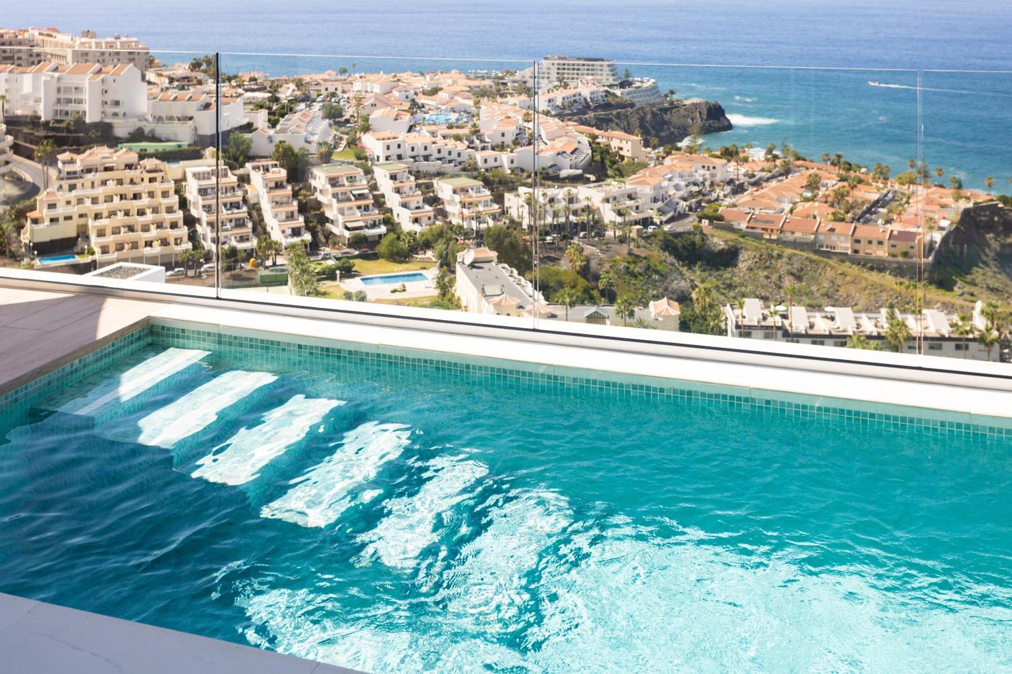 Crystal I Luxury Apartments By Enjoyahome Acantilado de los Gigantes Luaran gambar