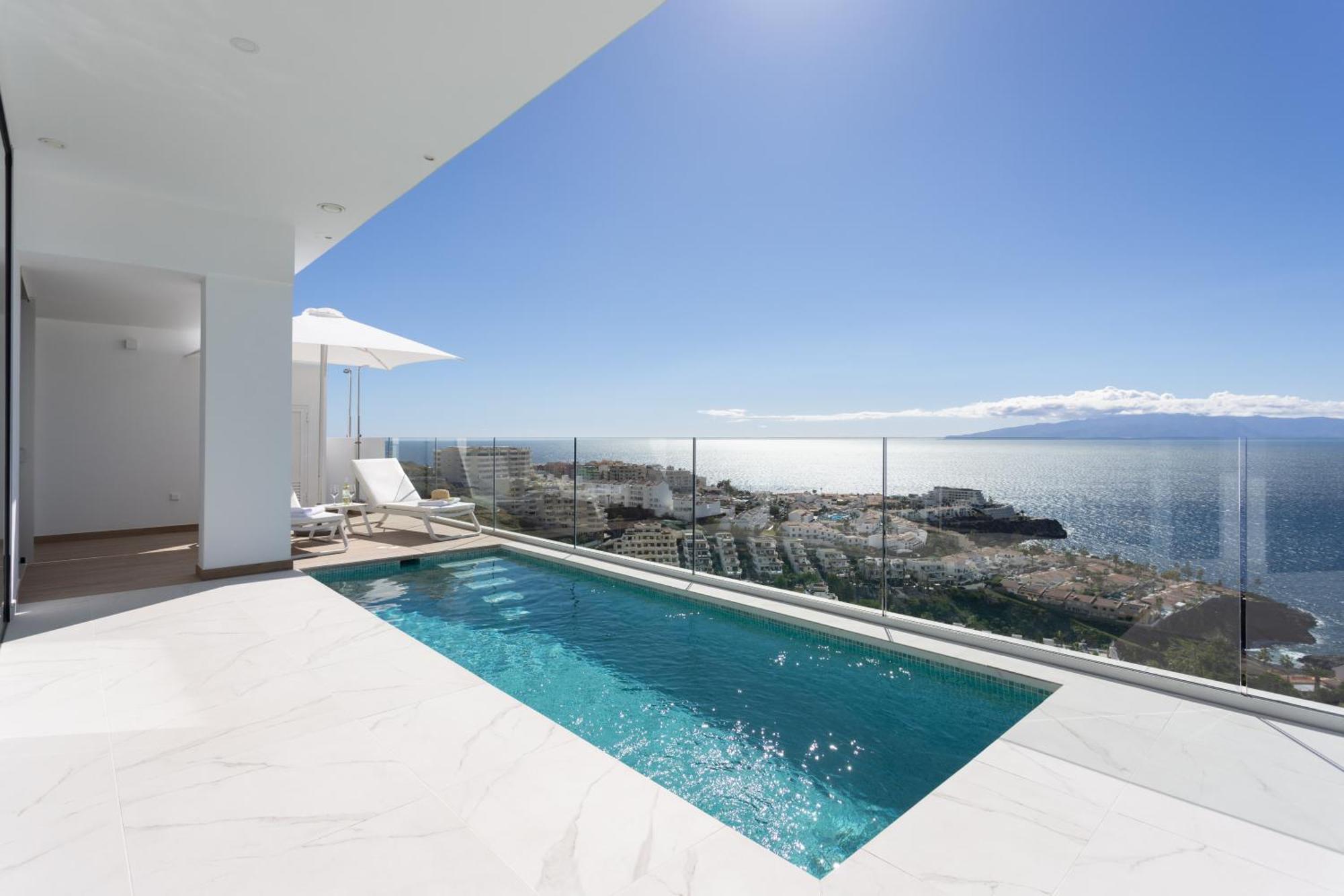 Crystal I Luxury Apartments By Enjoyahome Acantilado de los Gigantes Luaran gambar